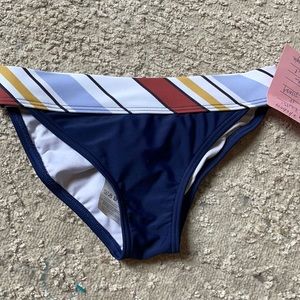 Brand new girls Rip Curl bottoms
